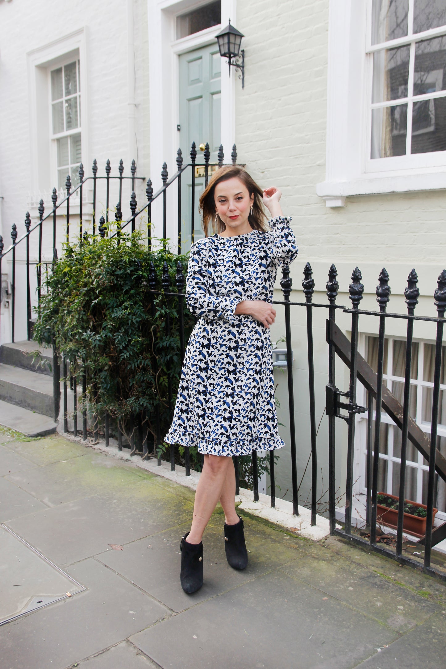 Aveline Dresss - Blue and White Print Shift Dress