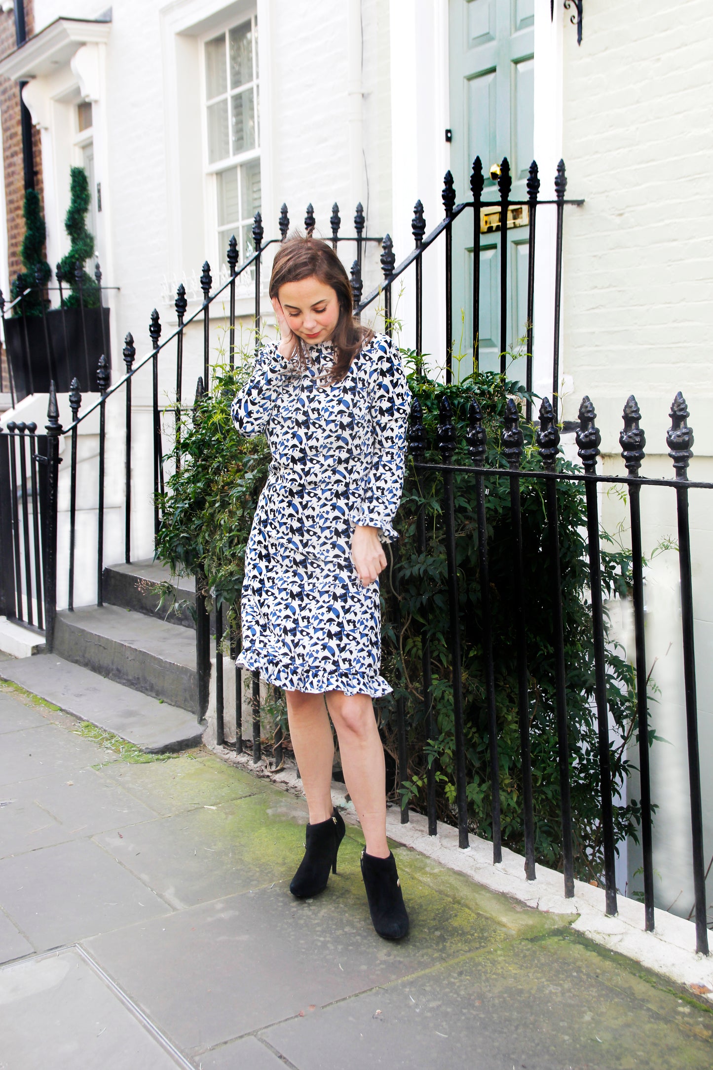 Aveline Dresss - Blue and White Print Shift Dress