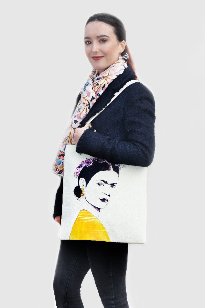 freda Kahlo print shopping bag