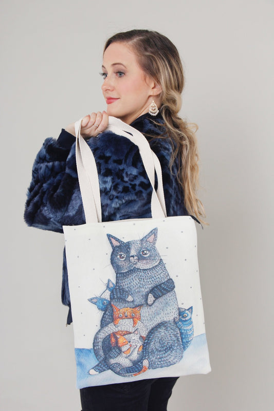 cat and kittens print tote bag