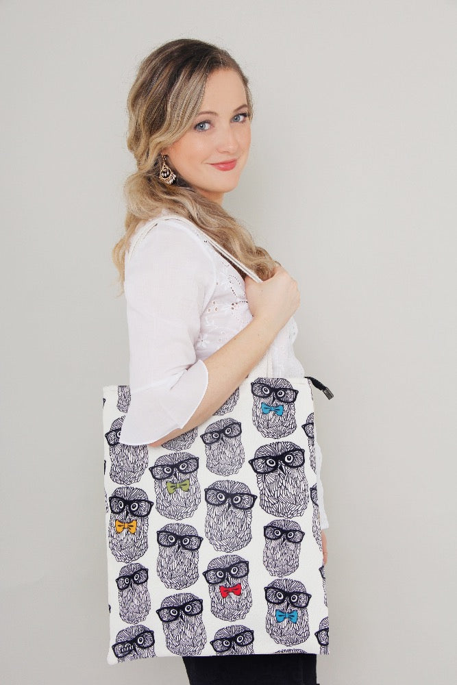 fun owl print shopping bag