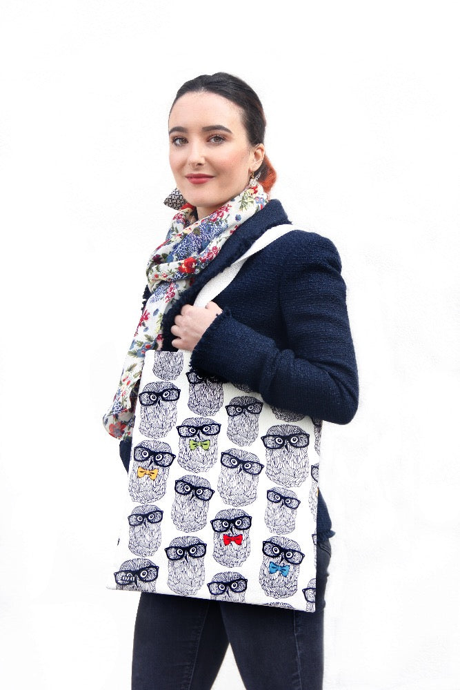 fun owl print shoulder bag